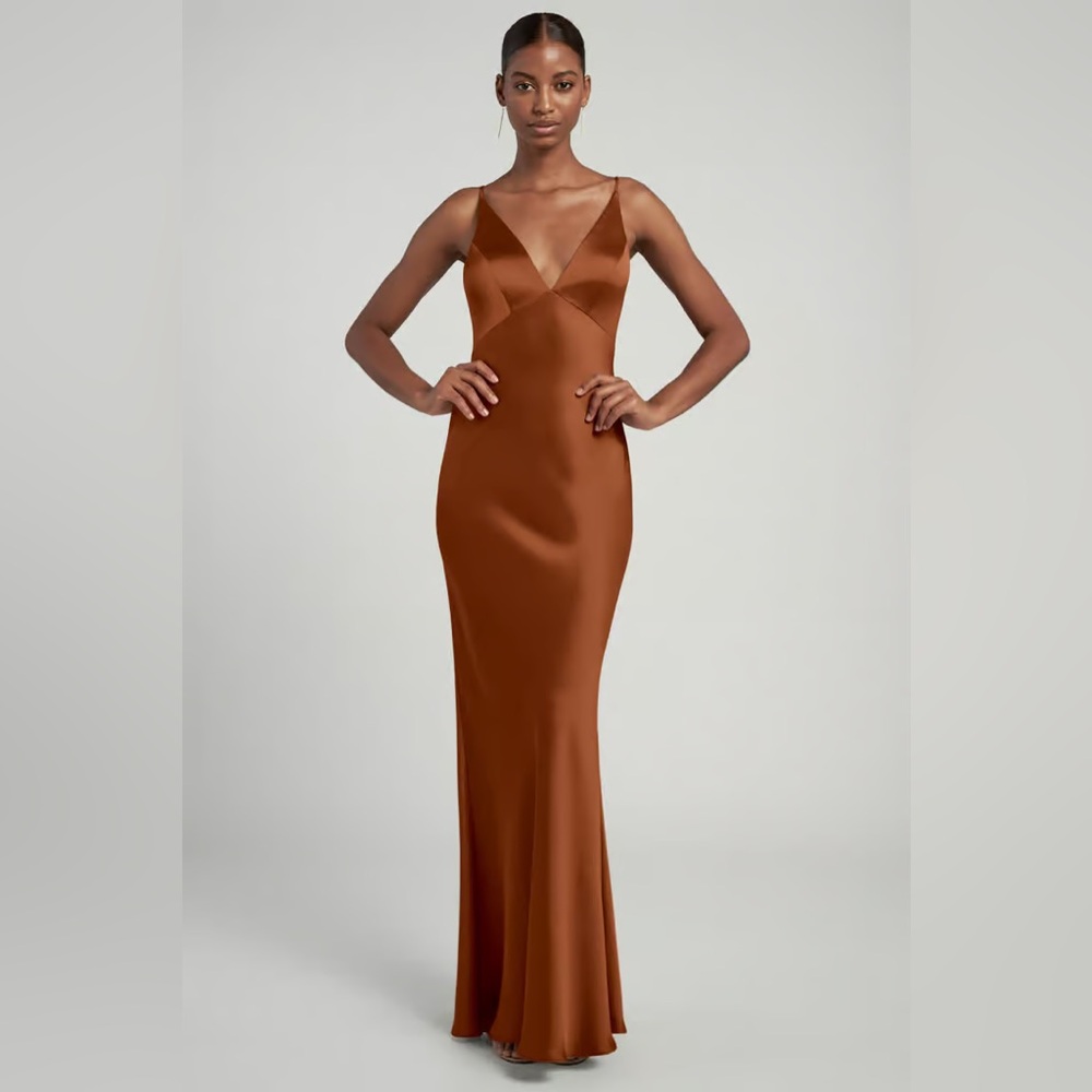Selling the Jenny Yoo ‘Eloise’ dress in copper.